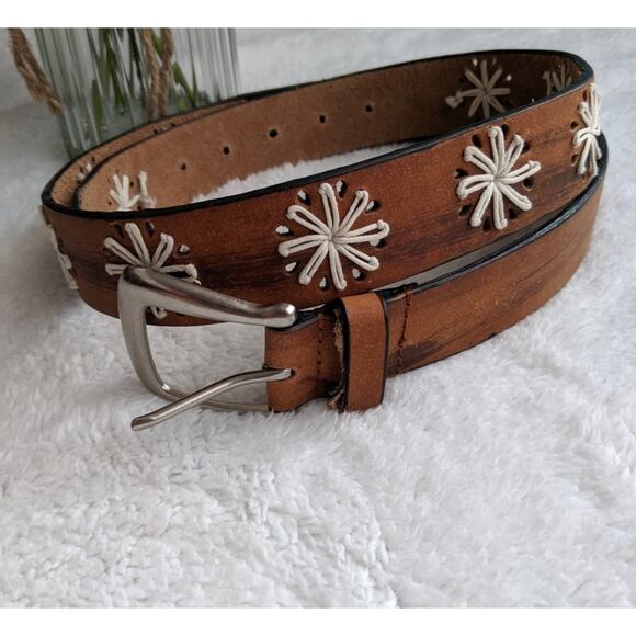 Brown Leather Crochet Starburst Belt Western Hippie Boho S Eclectic Retro - Picture 1 of 6